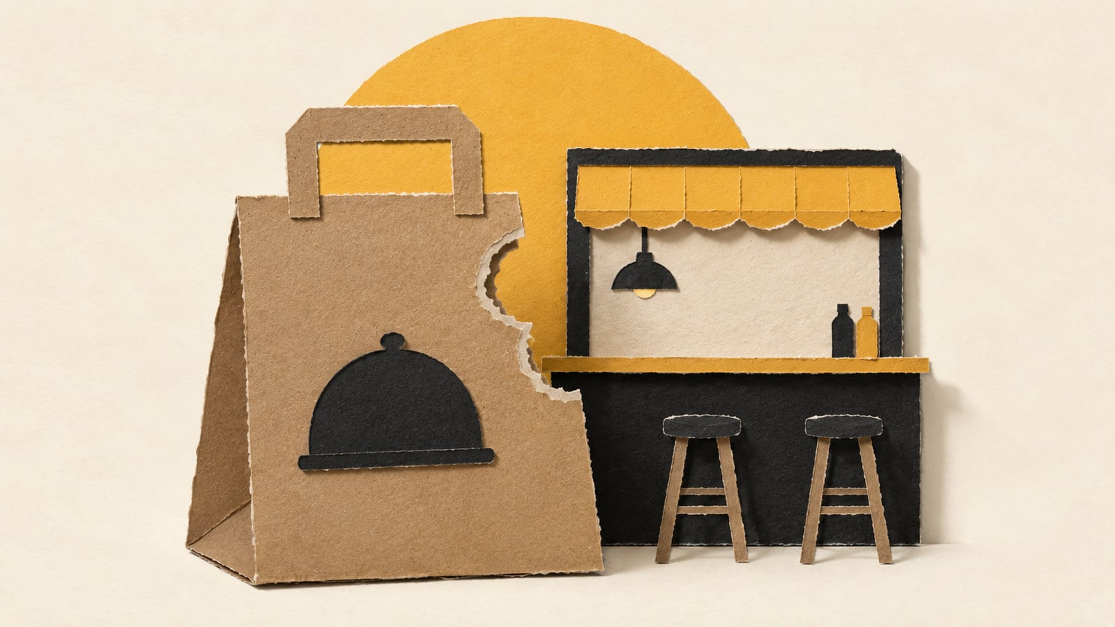 Colagem de papel rasgado de uma sacola de entrega com um pedaço em forma de mordida recortado na lateral, ao lado de um pequeno balcão de restaurante com dois banquinhos, fundo off-white e um círculo amarelo dourado atrás, sobre sair do iFood valer a pena